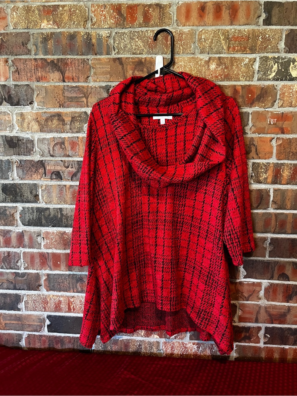 New Directions Women’s sweater tunic red and black plaid pattern cowl neck Sz:1X
